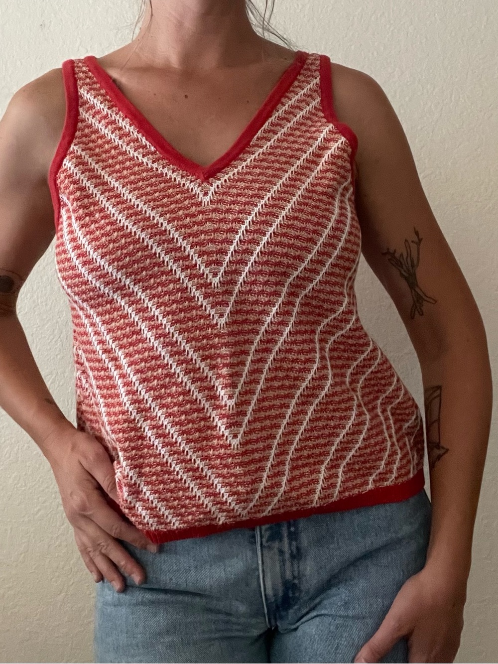 Wrangler Red and White V-Neck Knit Tank Top